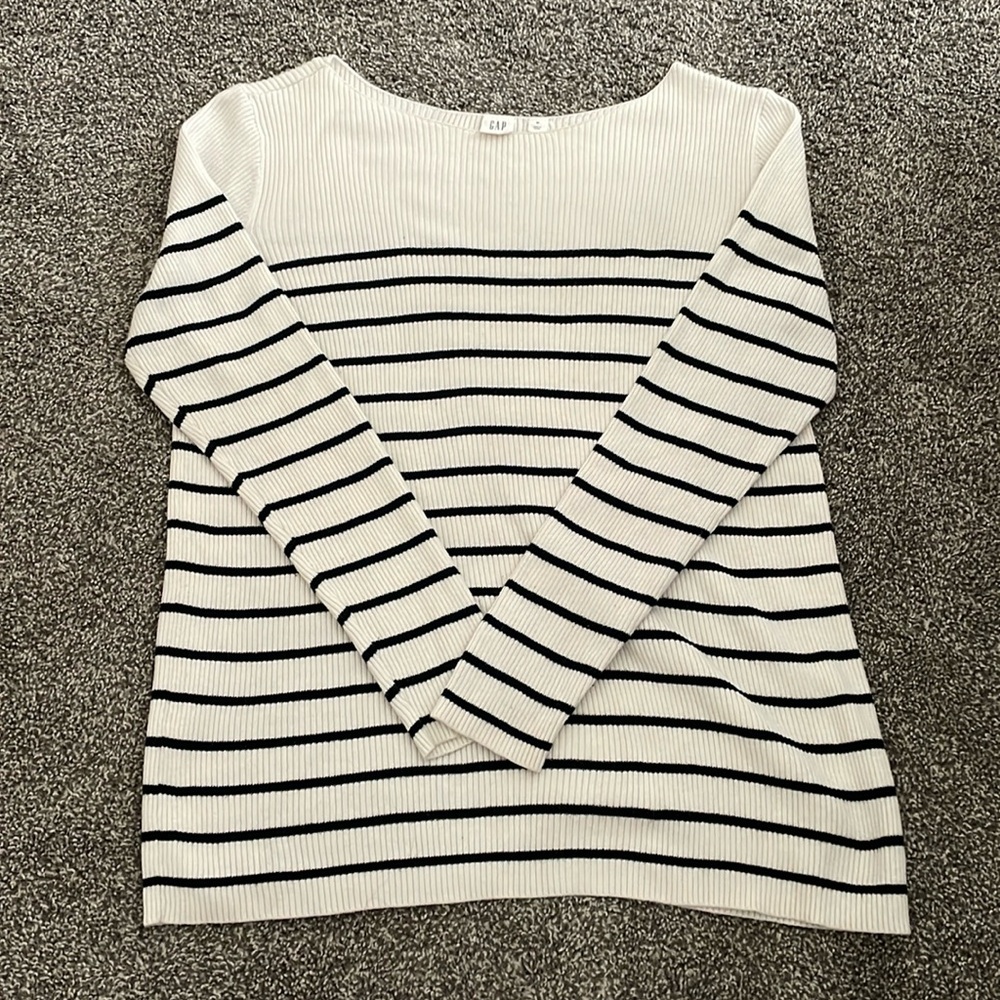 Striped GAP Sweater